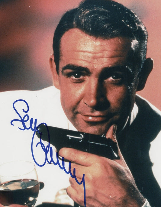 Sean Connery signed photo holding gun Boston memorabilia