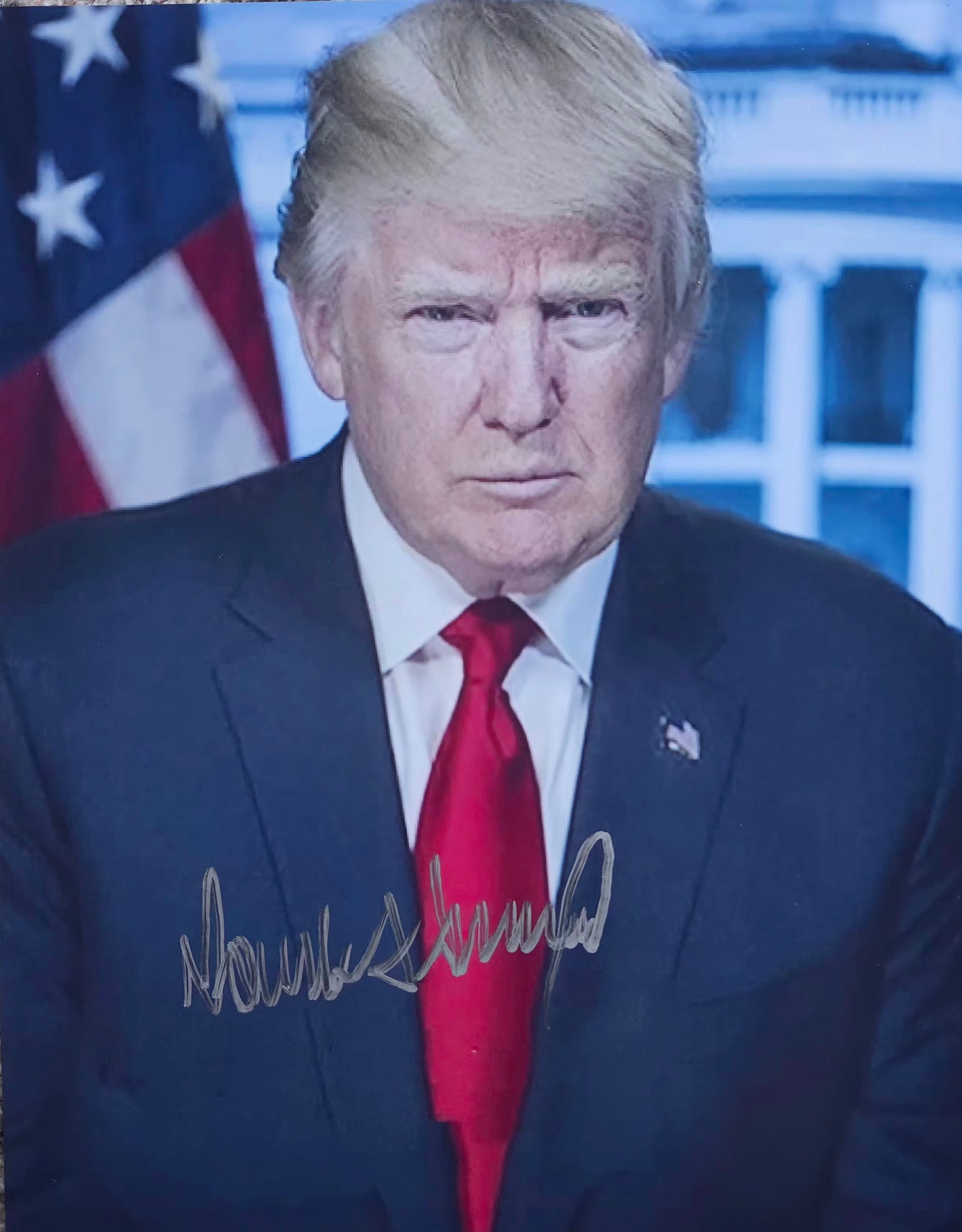 Donald Trump signed photo silver marker White House background