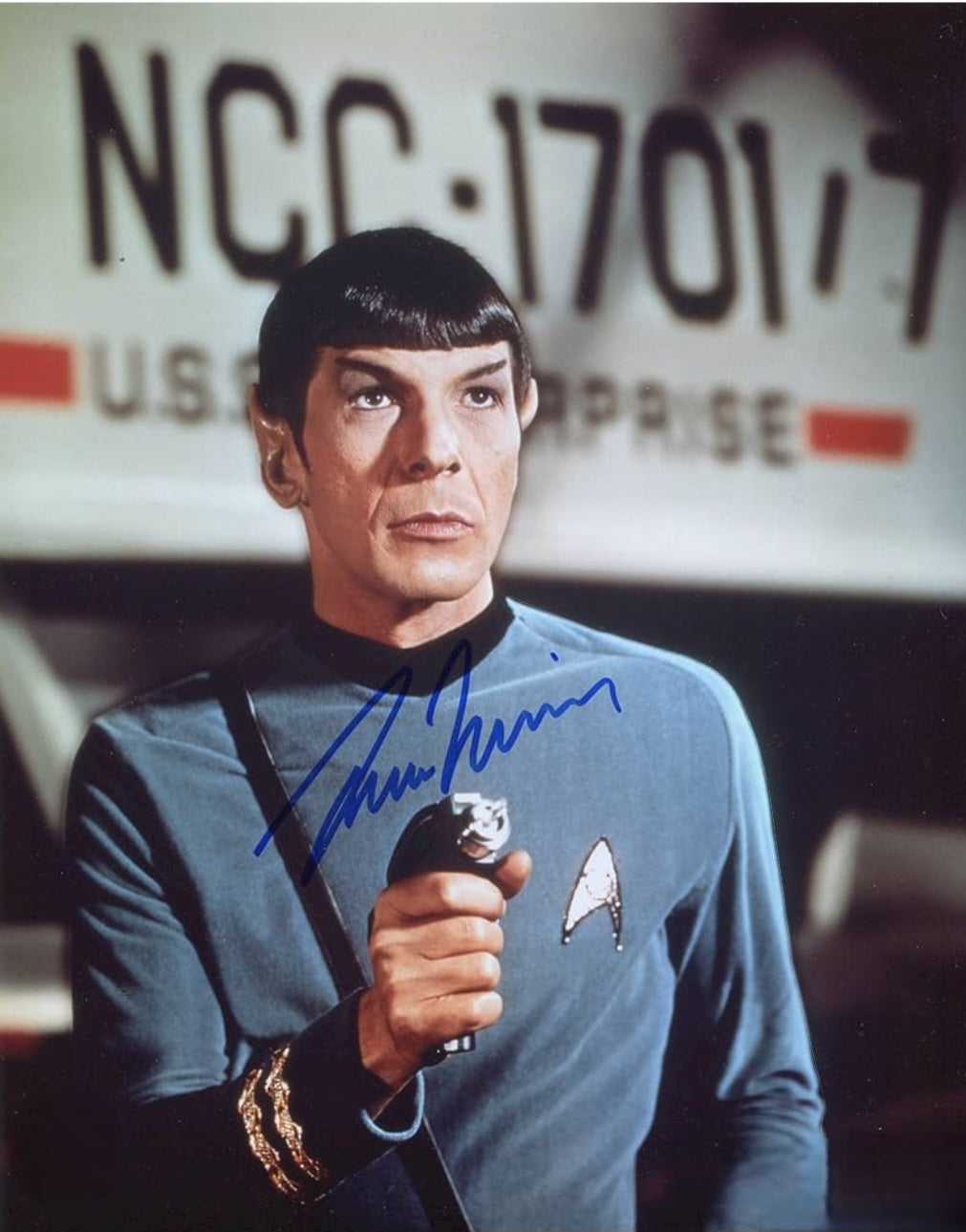 Letter Nimoy sign Star Trek scene photo pointing gun