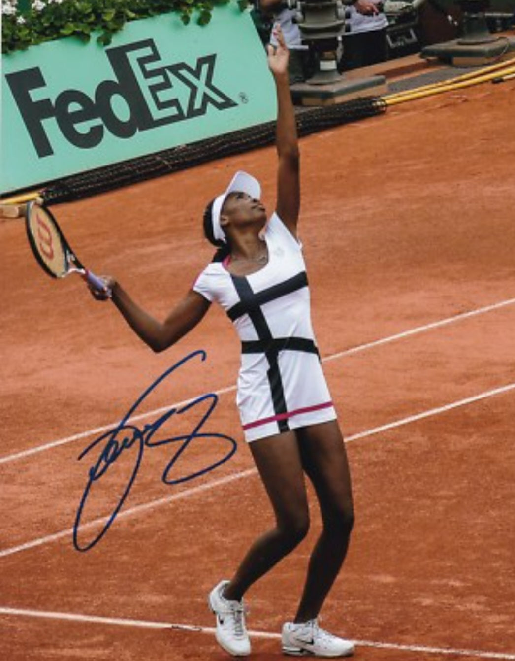 Venus Williams signed photo serving the ball Boston memorabilia