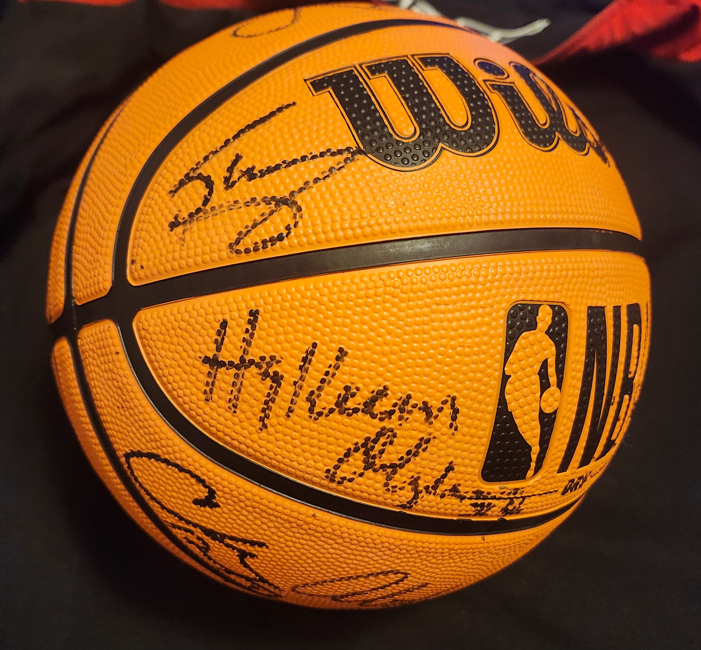 MICHAEL JORDAN AND NBA LEGENDS Signed Basketball COA Hologram