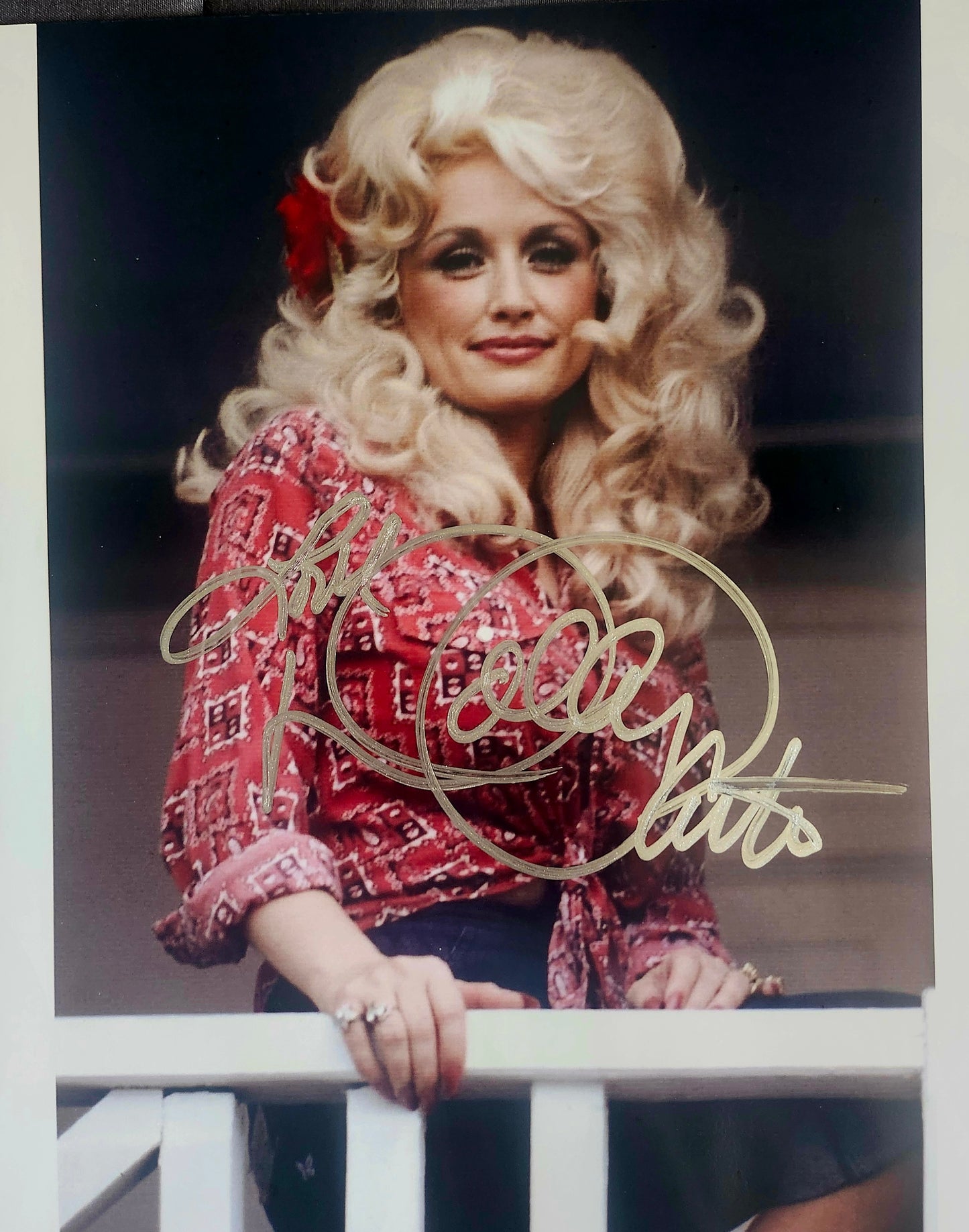 DOLLY PARTON Signed Photo COA Hologram