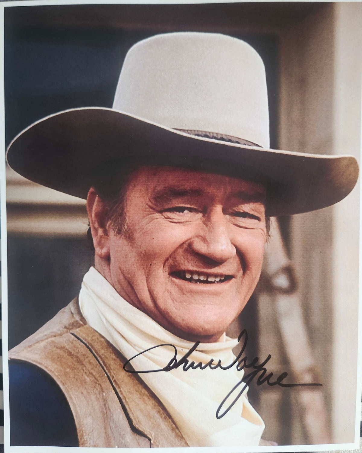 JOHN WAYNE Signed Photo COA Hologram