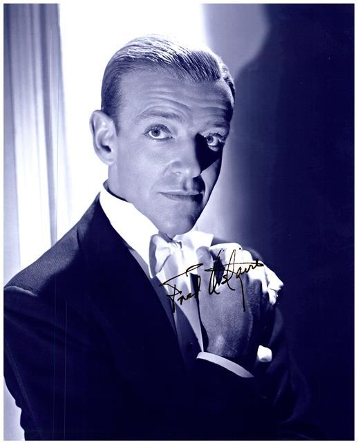 FRED ASTAIRE signed autographed photo COA Hologram Beckett Autographs