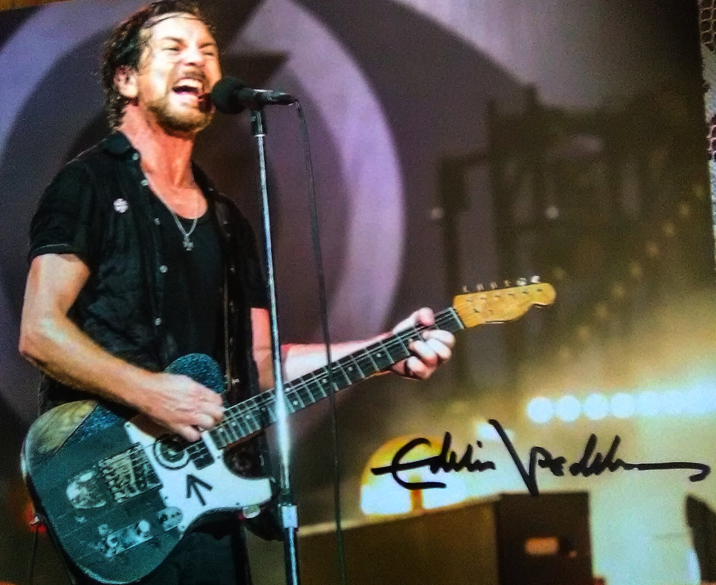 EDDIE VEDDER signed autographed photo on stage COA Hologram