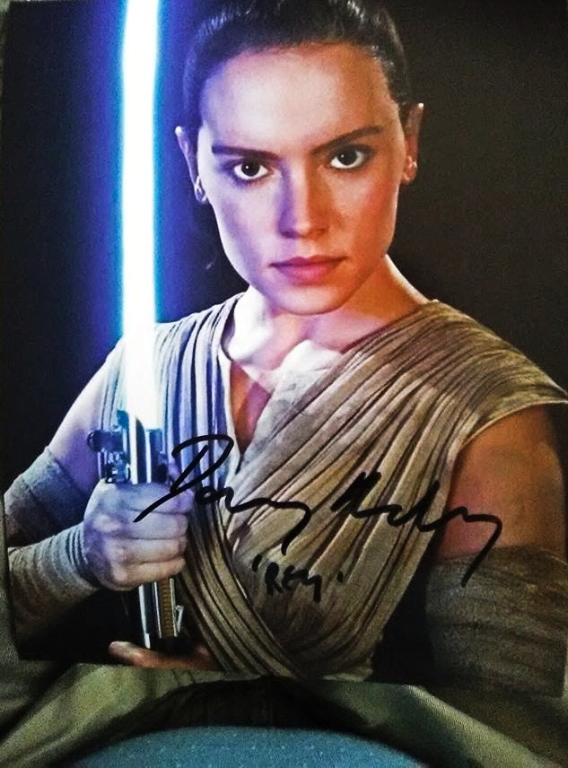 DAISY RIDLEY signed autographed photo COA Hologram Beckett Autographs