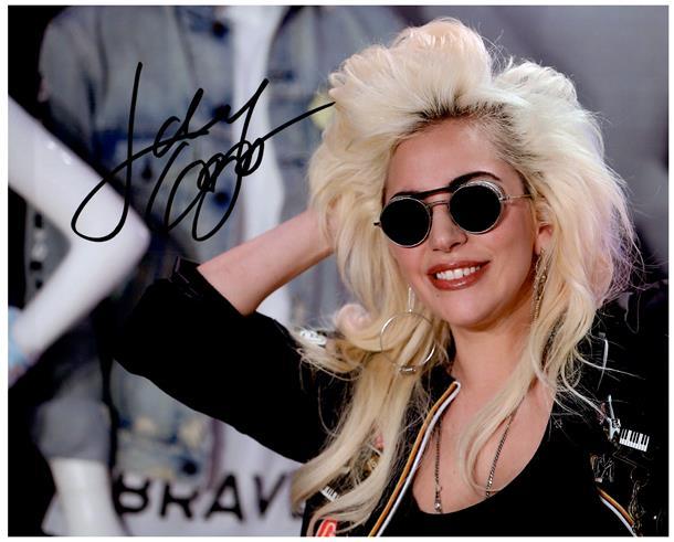 LADY GAGA signed autographed photo COA Hologram Beckett Autographs