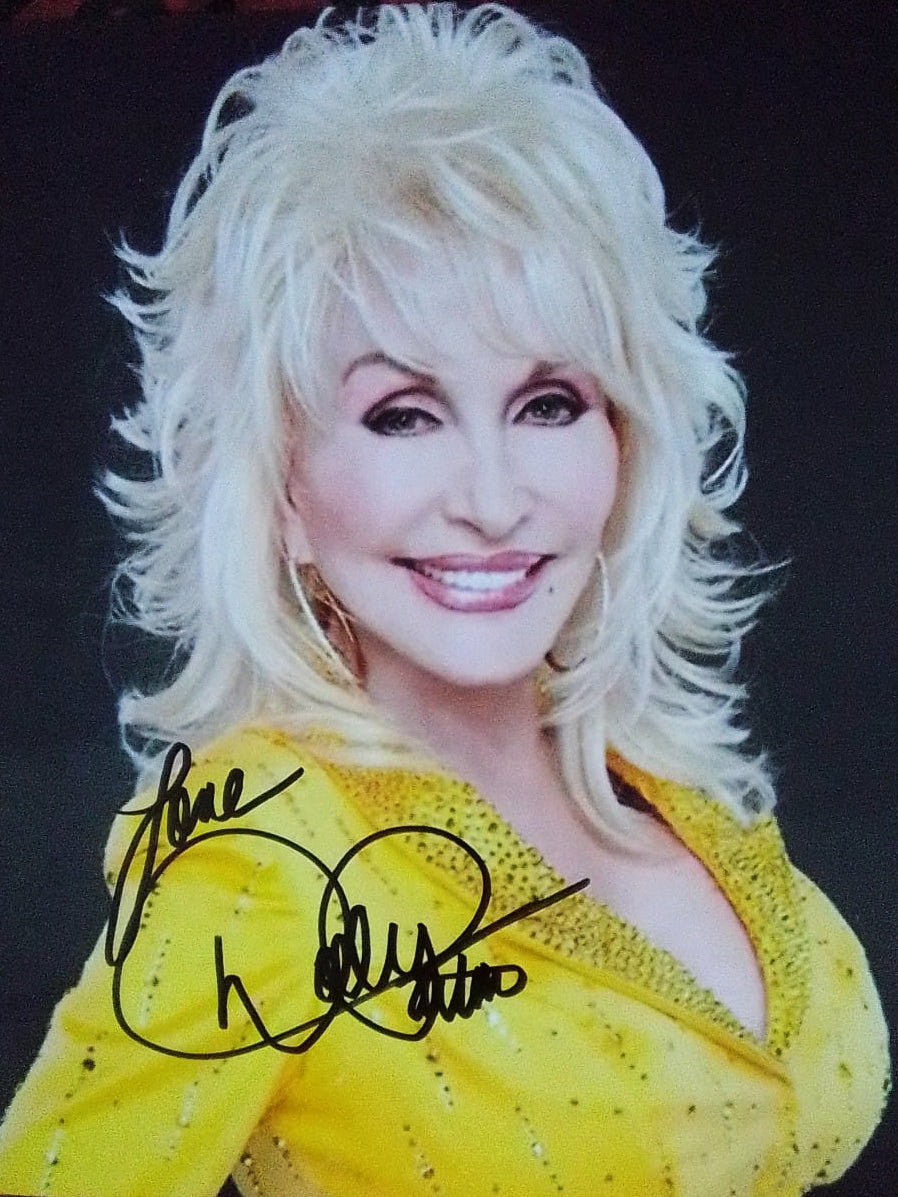 Dolly Parton signed hot with Coa