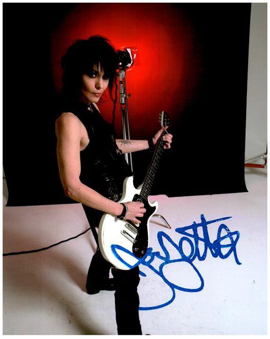 JOAN JETT signed autographed photo COA Hologram Beckett Autographs