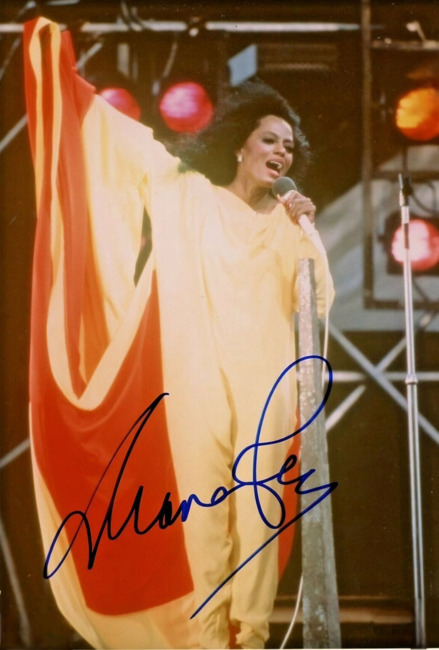 DIANA ROSS Signed Photos and Autographs $145