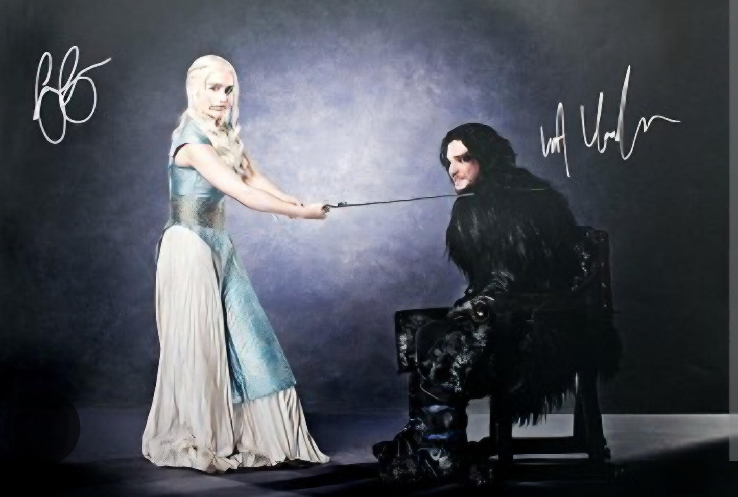 Amelia Clarke Kit Harington signed Game of Thrones photo and silver marker