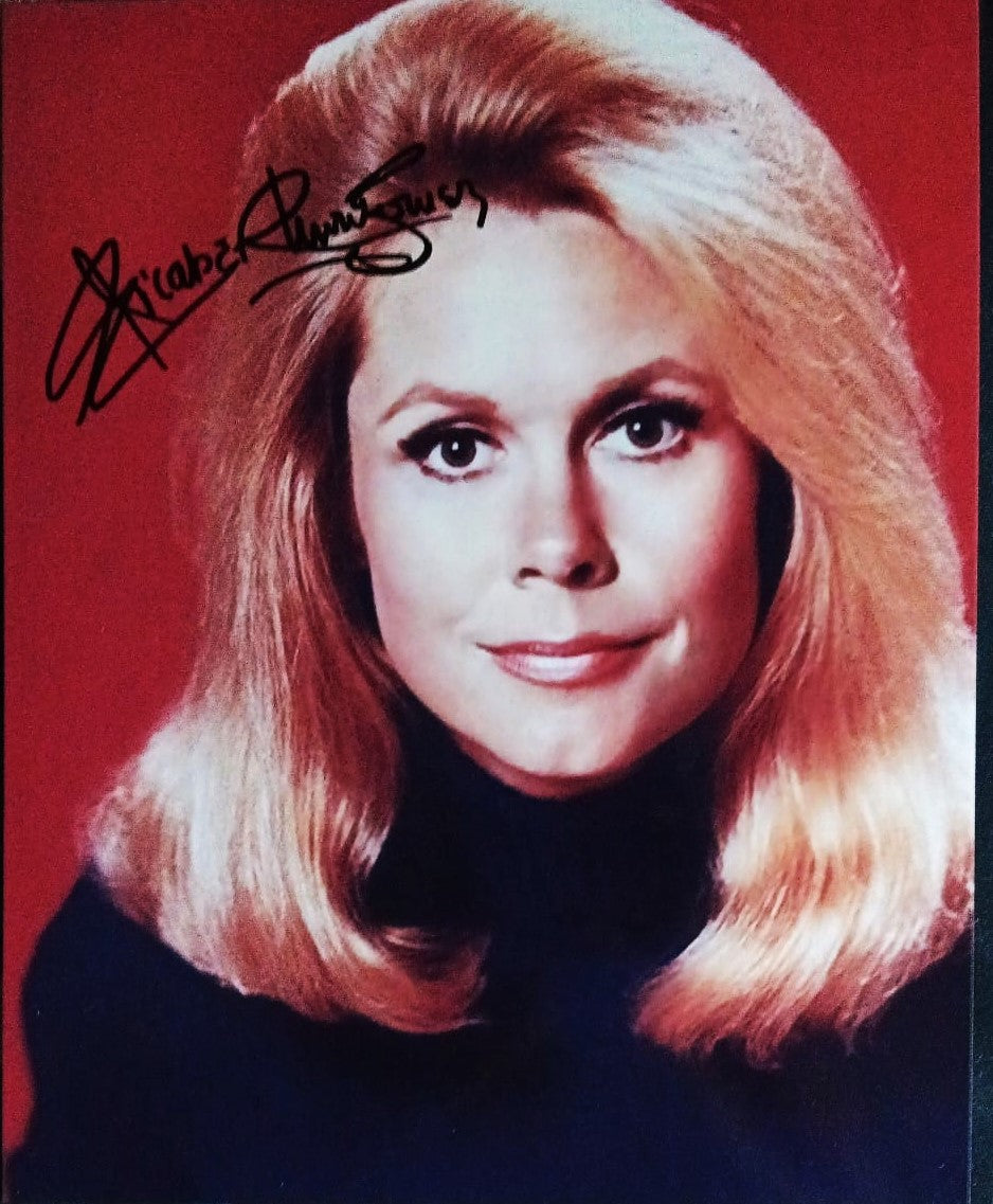 ELIZABETH MONTGOMERY signed autographed photo COA Hologram Beckett Autographs