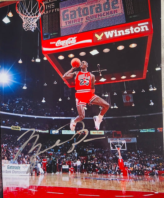 Michael Jordan red jersey slam dunk photo in silver marker