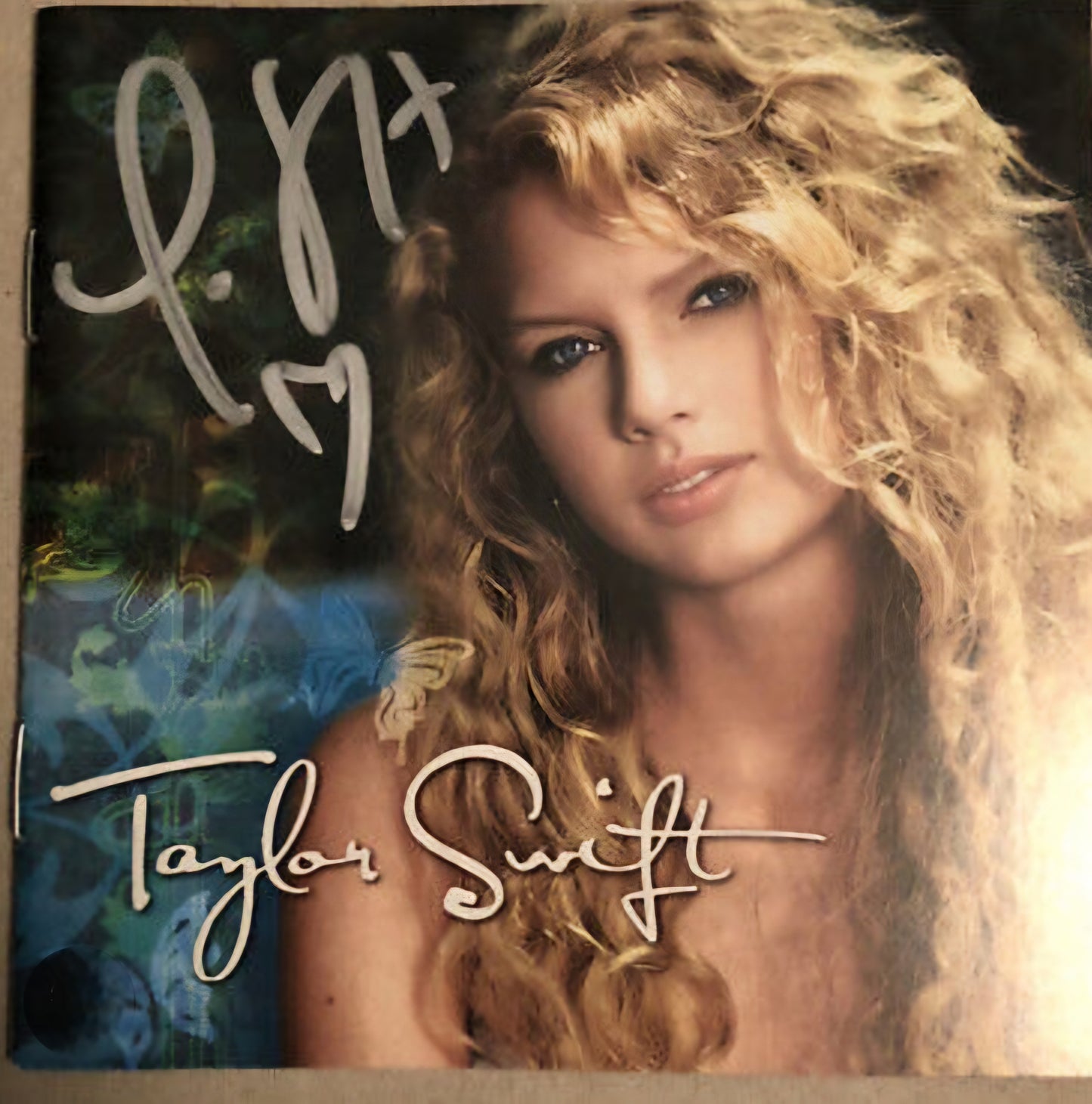 TAYLOR SWIFT Signed Autographed Debut Album COA Hologram