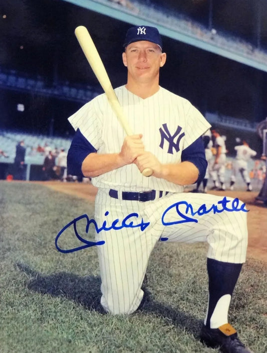 Mickey Mantle signed photo game day Beckett autographs