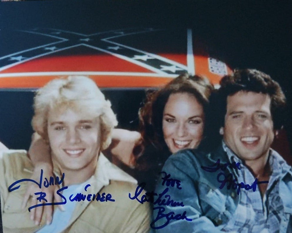 DUKES OF HAZZARD CAST signed autographed photo COA Hologram Beckett Autographs