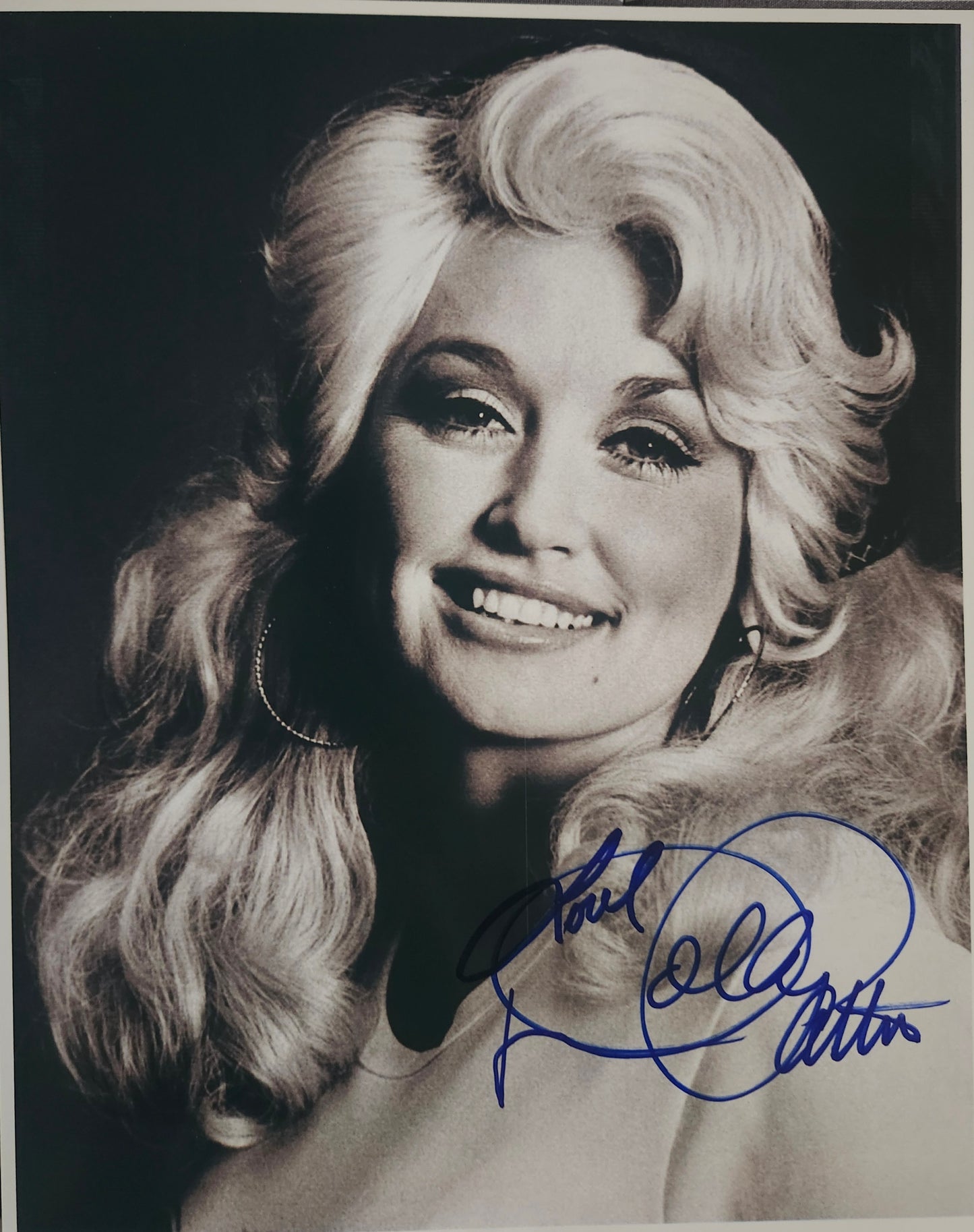 DOLLY PARTON Signed Photo COA Hologram