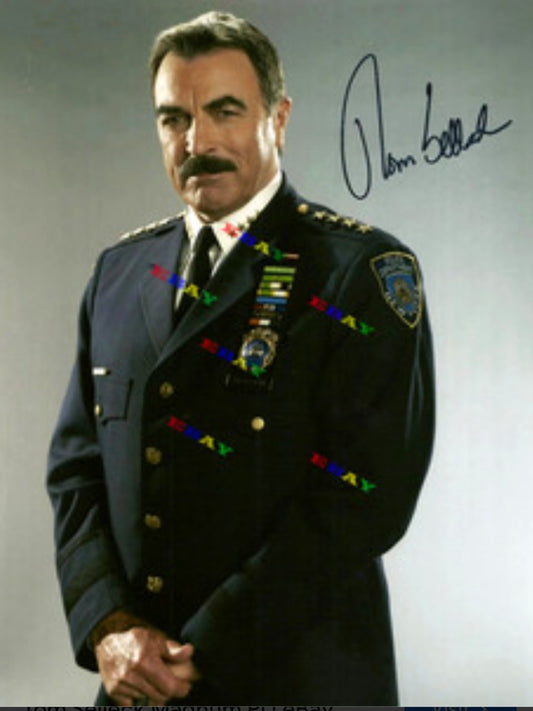 TOM SELLECK Signed Autographed Photo COA Hologram