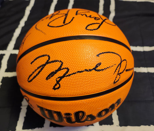 MICHAEL JORDAN AND NBA LEGENDS Signed Basketball COA Hologram