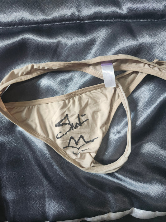 Shakira signed g-string panties Boston memorabilia