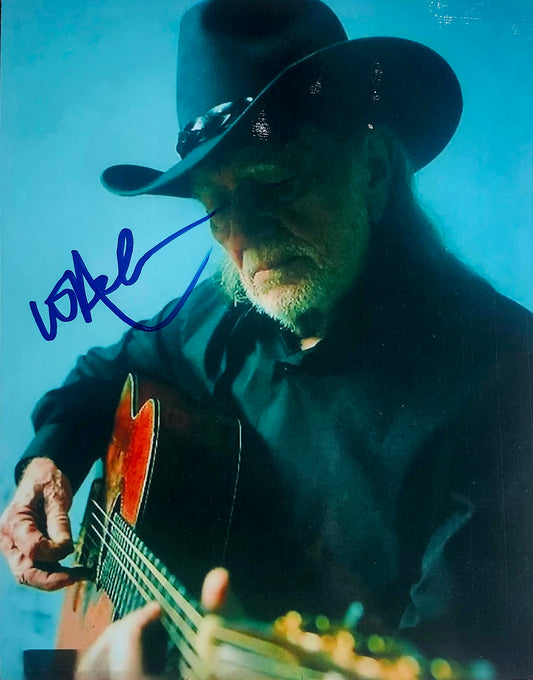 WILLIE NELSON Signed Autographed Photo the Texan COA Hologram