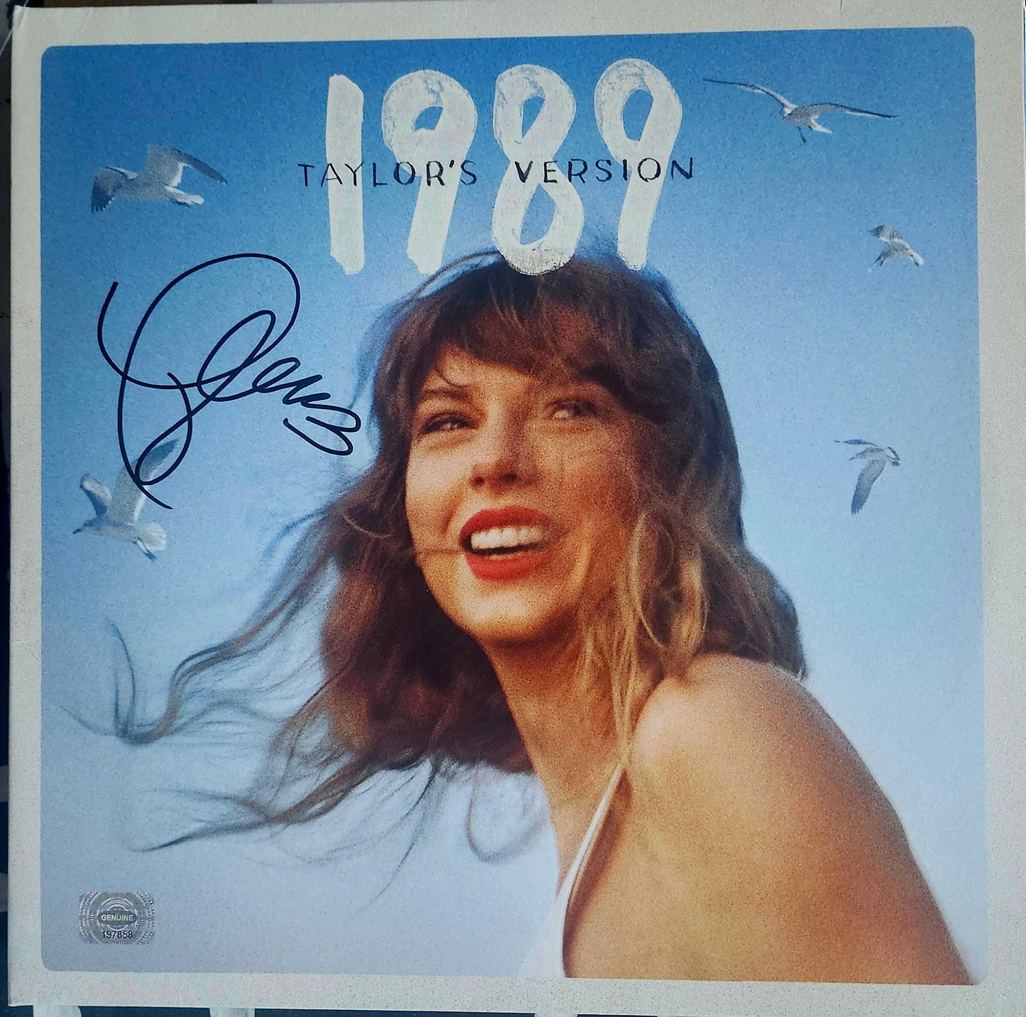 TAYLOR SWIFT Signed Album 1989 COA Hologram