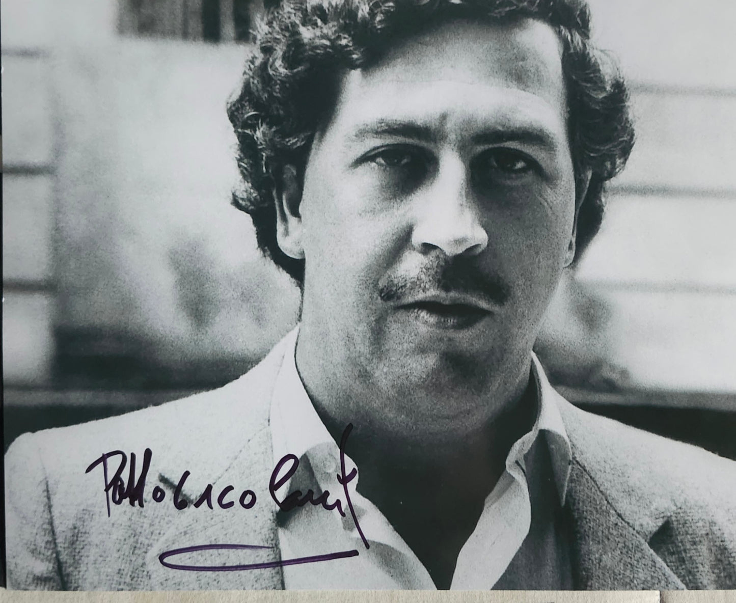 PABLO ESCOBAR Signed photo COA Hologram