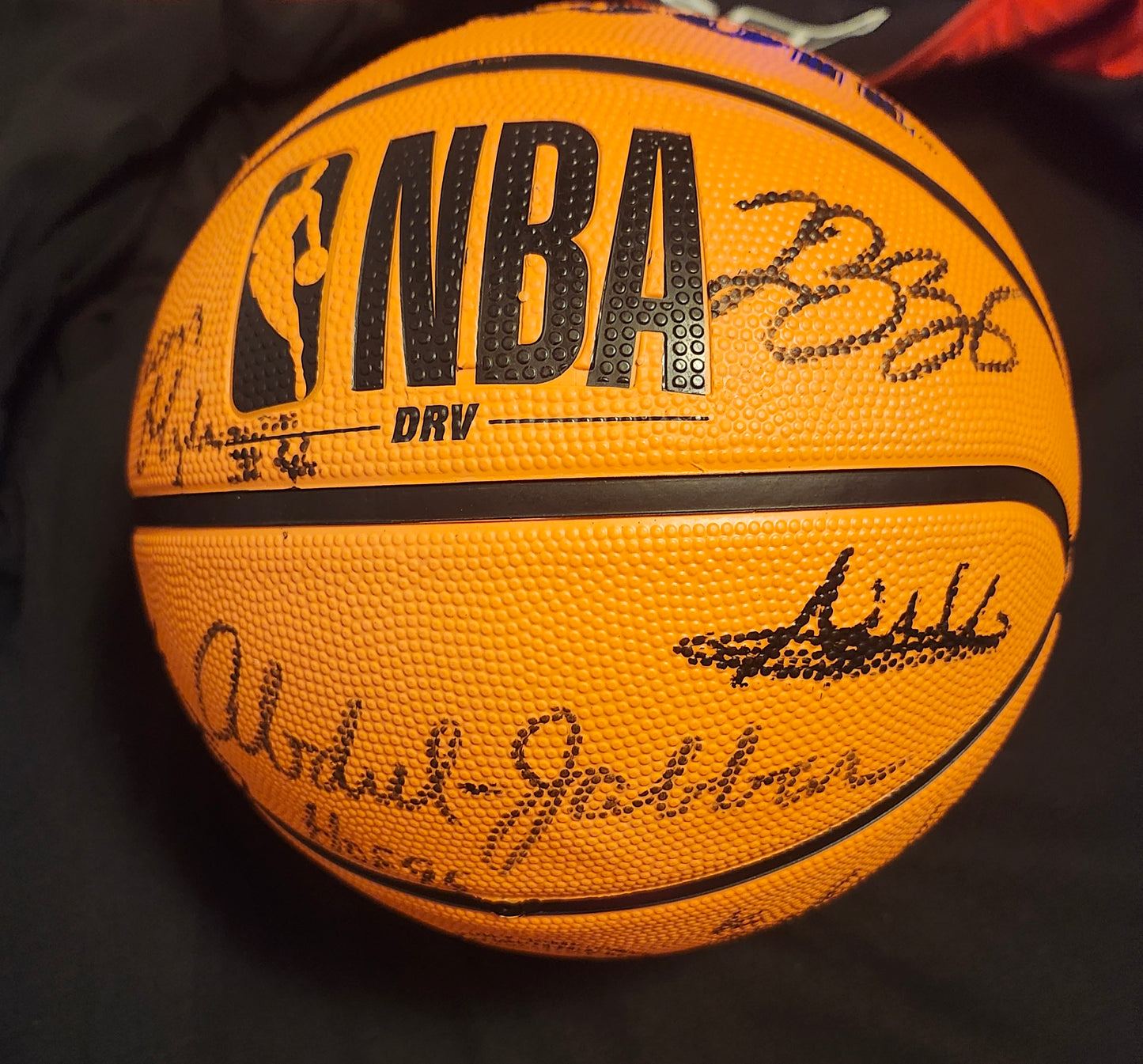 MICHAEL JORDAN AND NBA LEGENDS Signed Basketball COA Hologram
