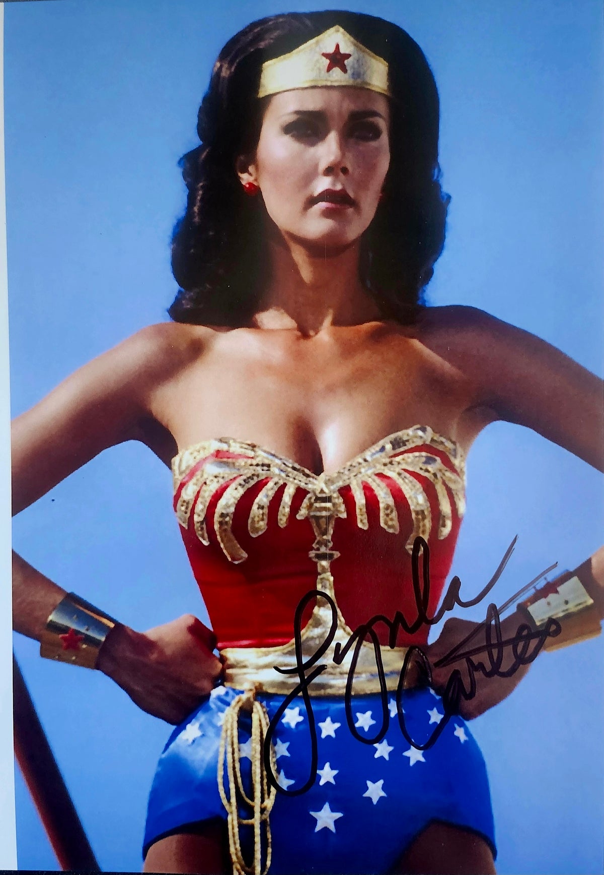 LYNDA CARTER WONDER WOMAN signed autographed photo episode scene COA Hologram