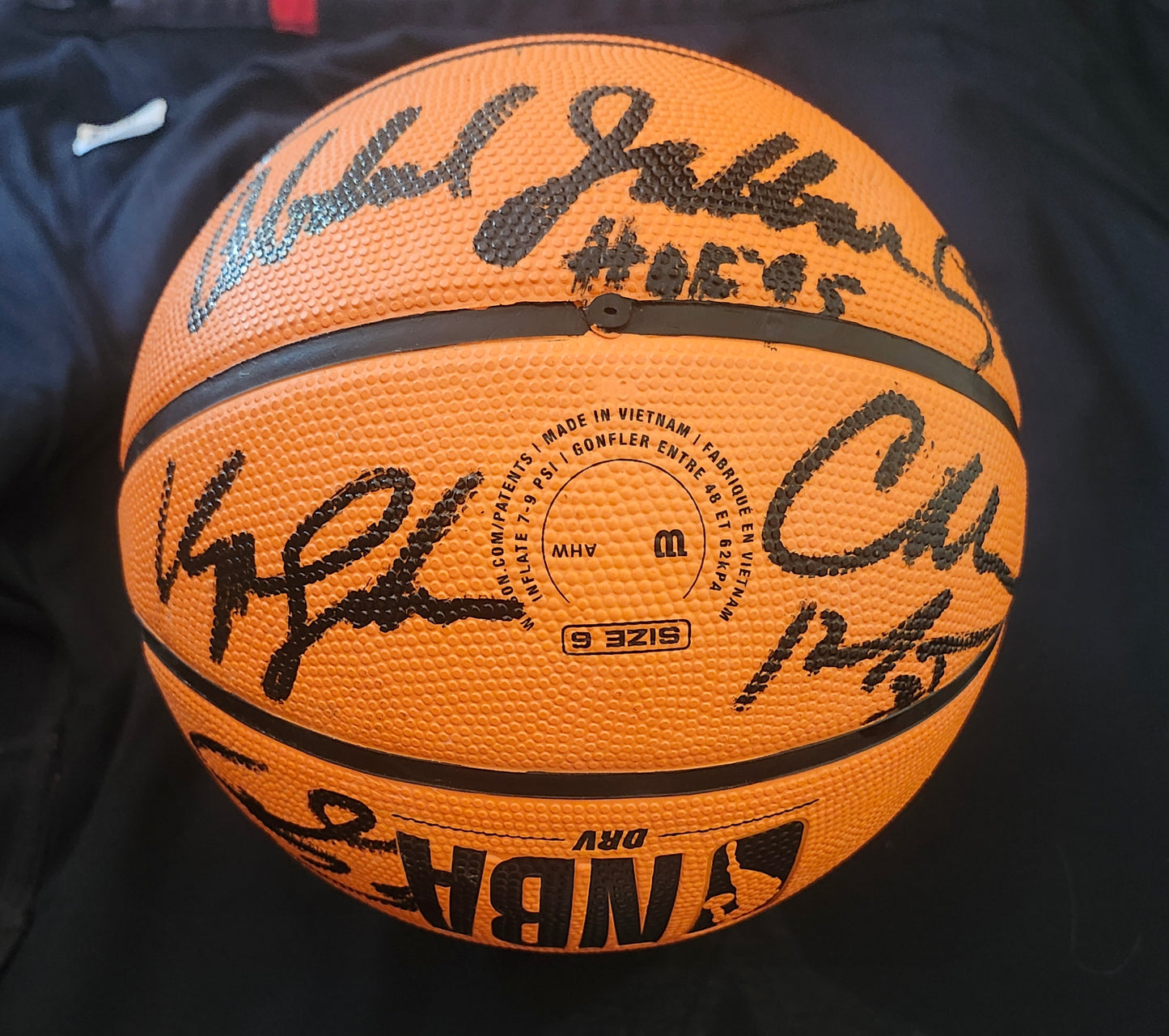 MICHAEL JORDAN AND NBA LEGENDS Signed Basketball COA Hologram