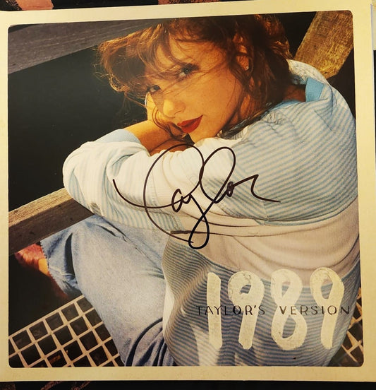 TAYLOR SWIFT signed autographed album 1989 extended COA Hologram Beckett Autographs