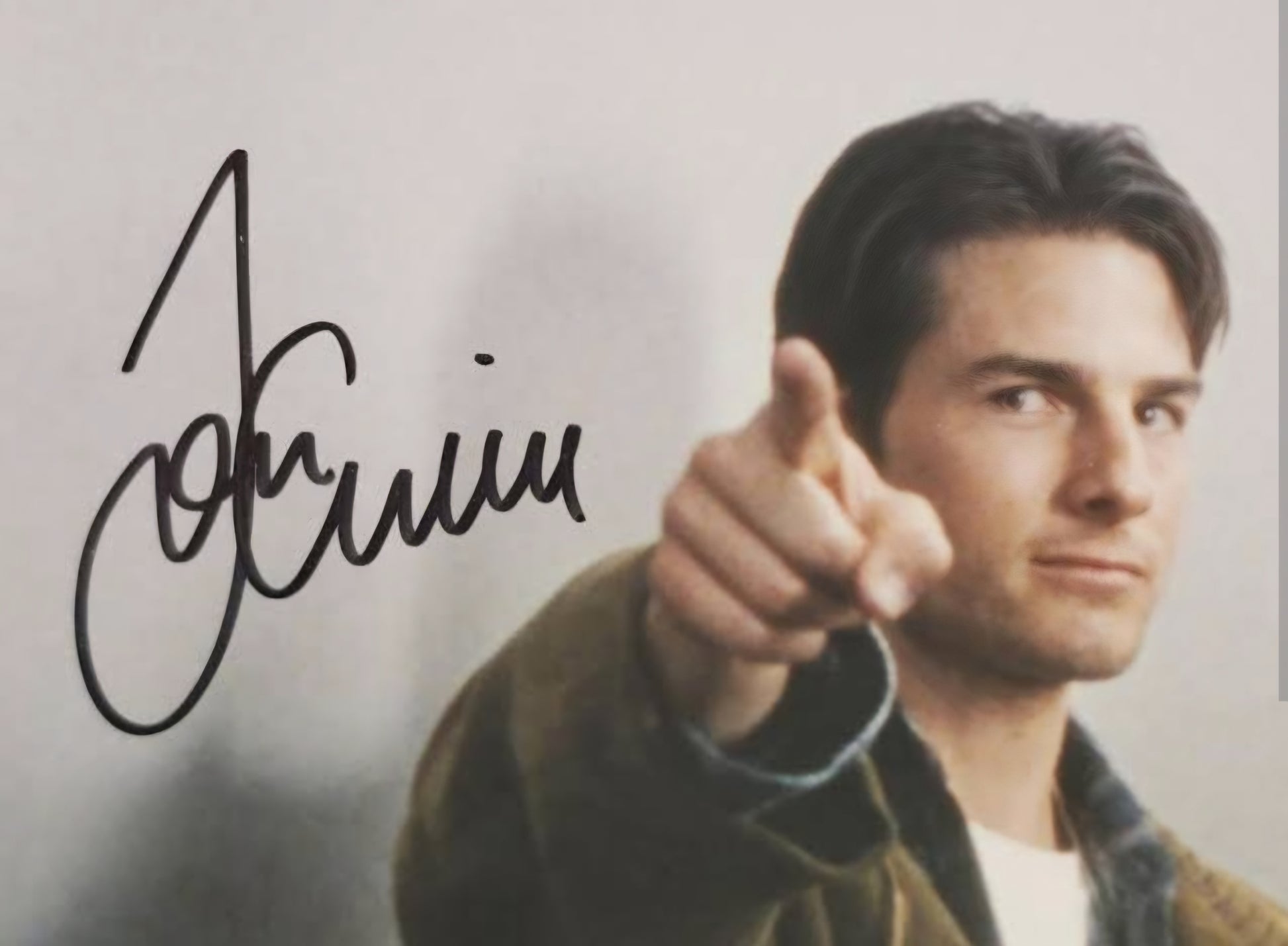 Tom Cruise signed photo pointing his finger Boston memorabilia