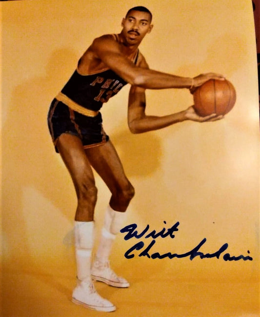 WILT CHAMBERLAIN signed autographed photo COA Hologram Beckett Autographs