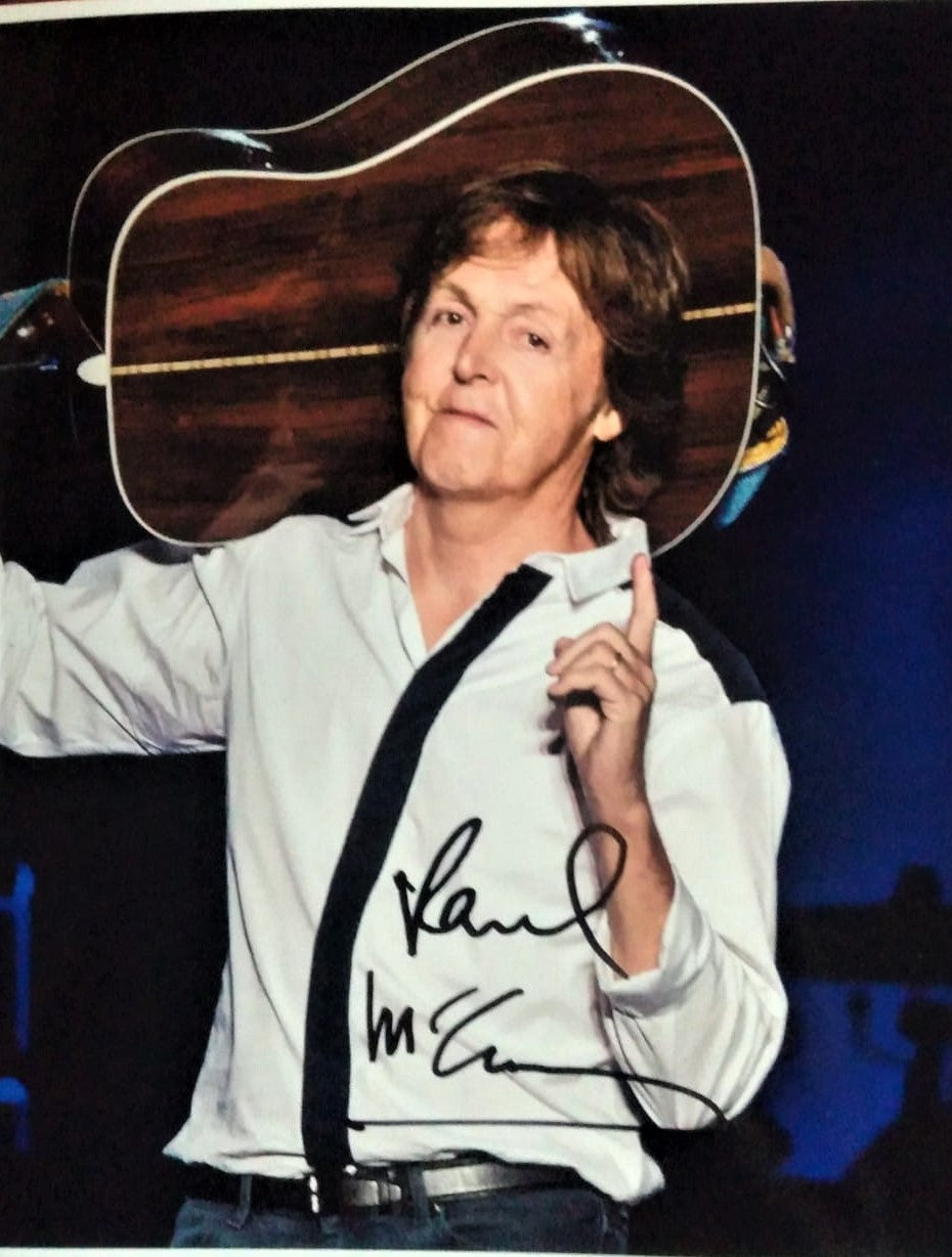 PAUL McCARTNEY Signed autographed Photo COA Hologram guitar resting on shoulder