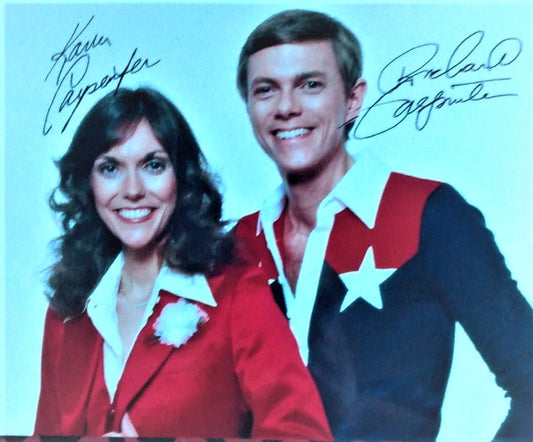 THE CARPENTERS signed autographed photo COA Hologram Beckett Autographs