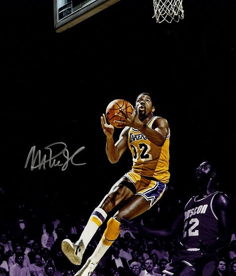 MAGIC JOHNSON signed autographed photo COA Hologram Beckett Autographs