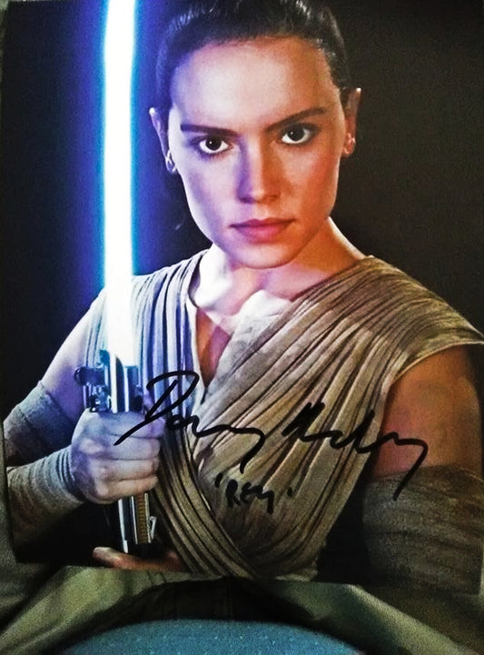DAISY RIDLEY  signed autographed photo COA Hologram Beckett Autographs