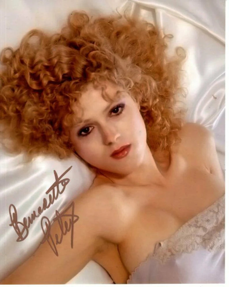 BERNADETTE PETERS signed autographed photo COA Hologram Beckett Autographs