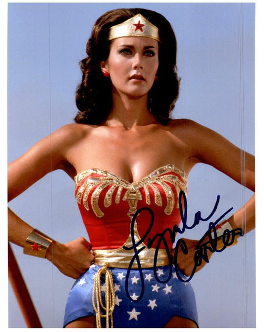 LYNDA CARTER WONDER WOMAN signed autographed photo COA Hologram hands on hips