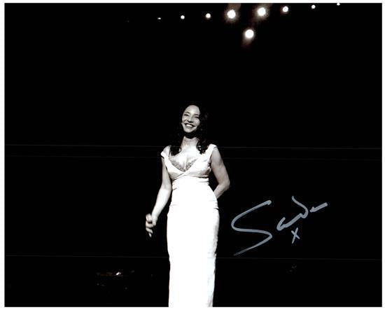 SADE signed autographed photo COA Hologram Beckett Autographs