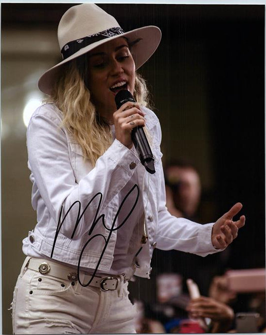 MILEY CYRUS  signed autographed photo COA Hologram Beckett Autographs