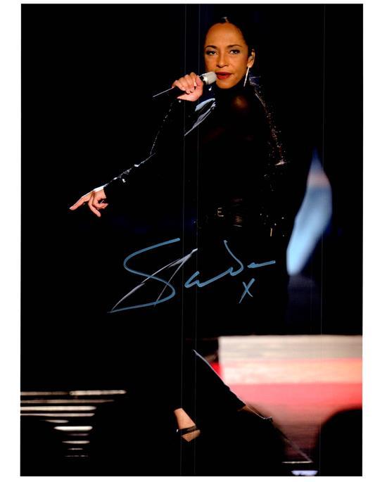 SADE signed autographed photo COA Hologram Beckett Autographs